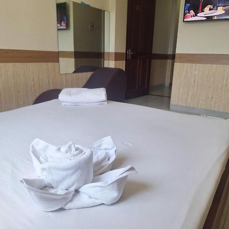 Damry Hotel Thành Pho Ho Chí Minh Esterno foto