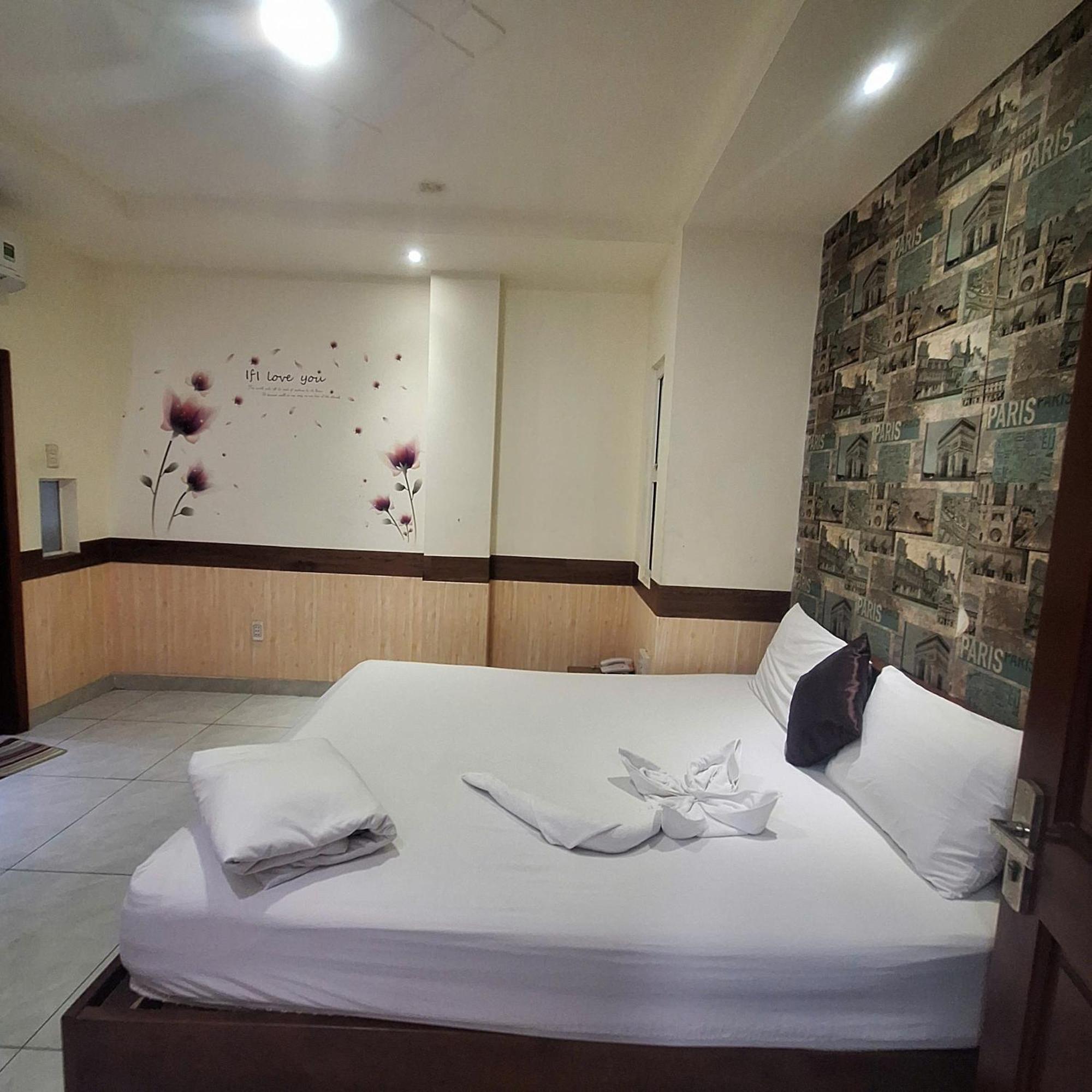 Damry Hotel Thành Pho Ho Chí Minh Esterno foto