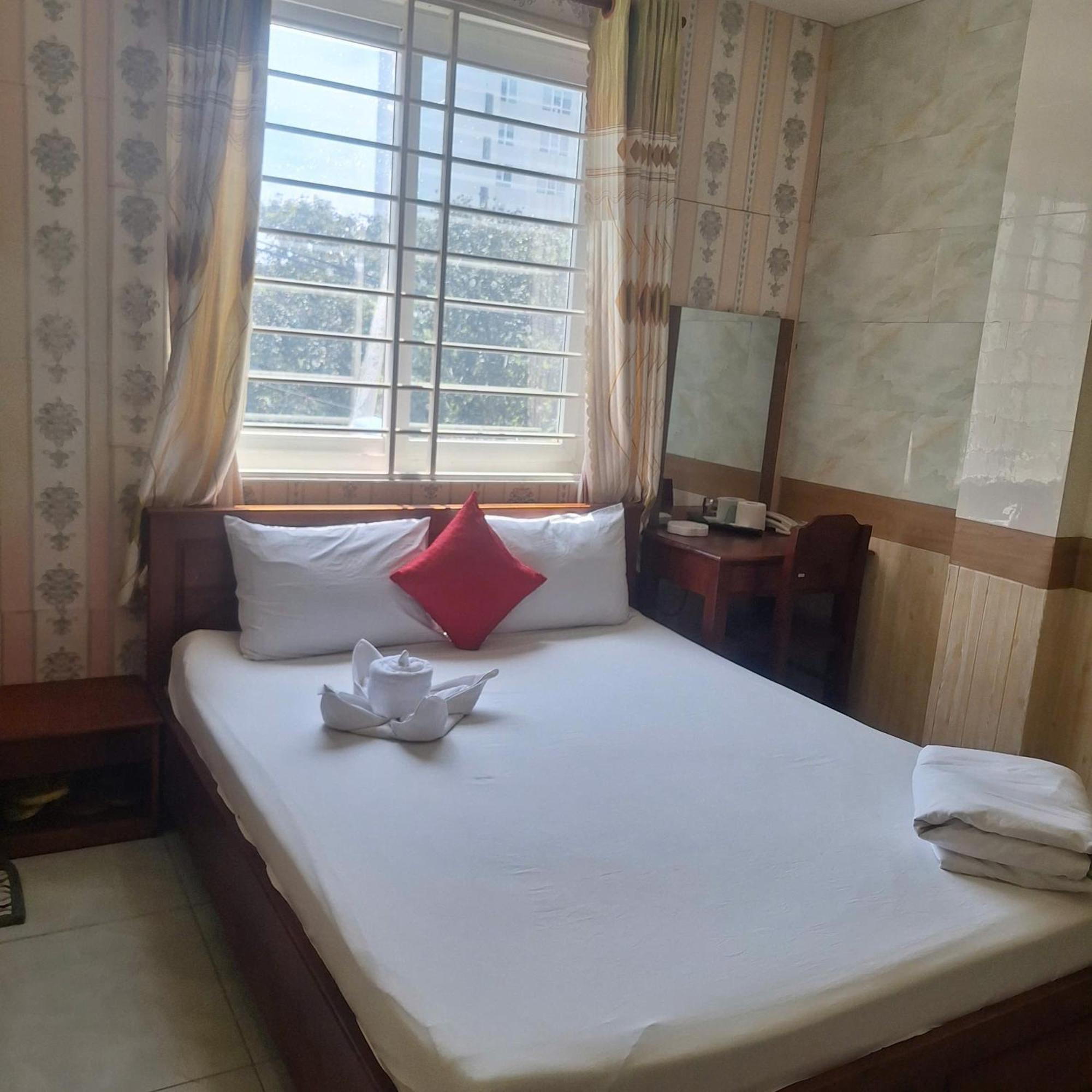 Damry Hotel Thành Pho Ho Chí Minh Esterno foto