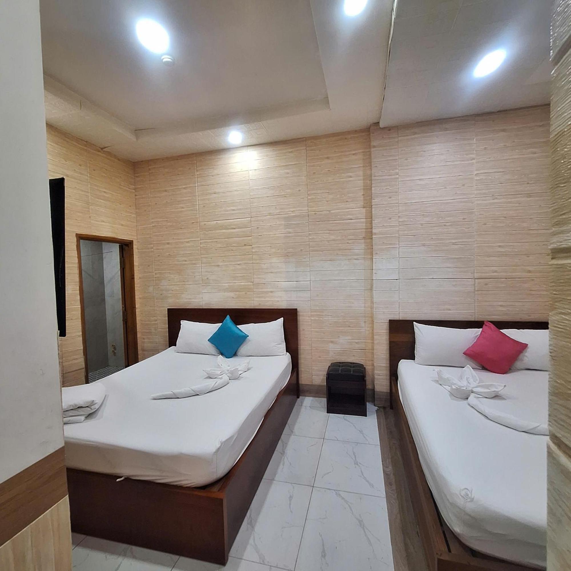 Damry Hotel Thành Pho Ho Chí Minh Esterno foto