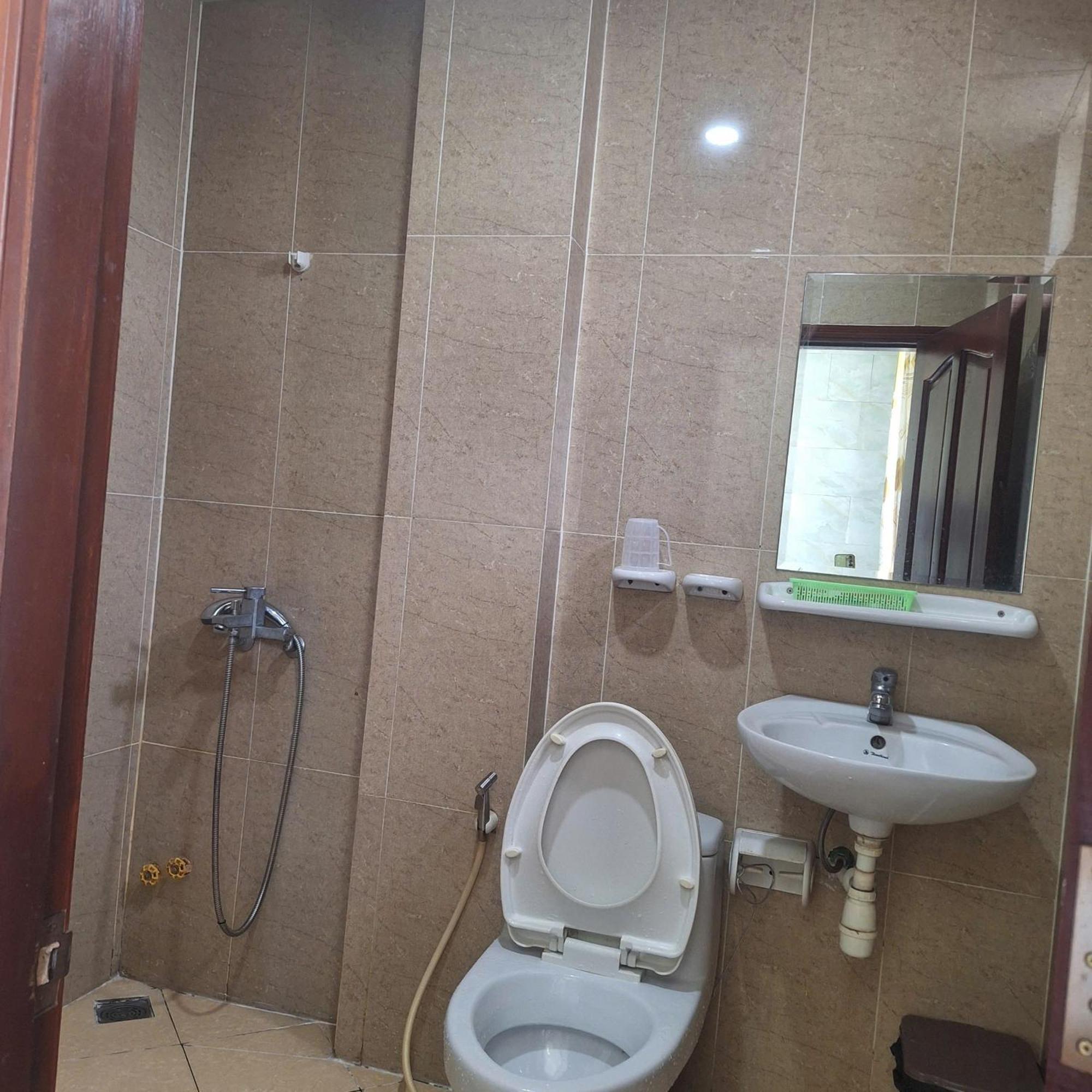 Damry Hotel Thành Pho Ho Chí Minh Esterno foto